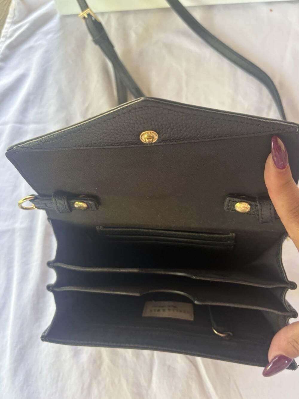 STELLA & MAX Black Faux Leather Small Crossbody Bag Gold Chain Snap Closure - Picture 3 of 9
